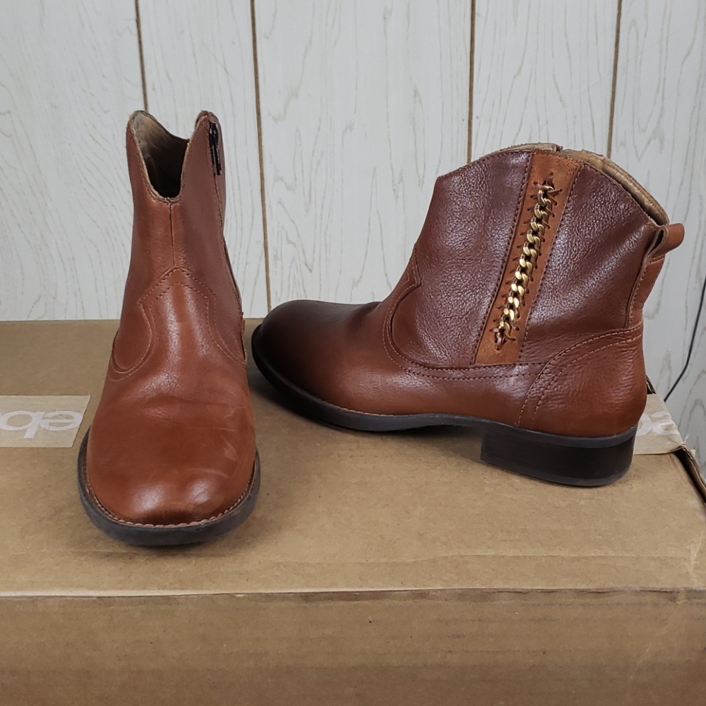 Nature booties